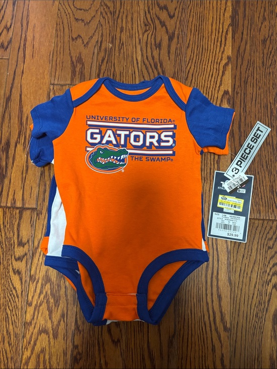 Team Athletics Other - Florida Gators Football Bany Onesises 3-6 months 3 pc set NWT